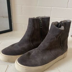 Size 8 Frye boots.